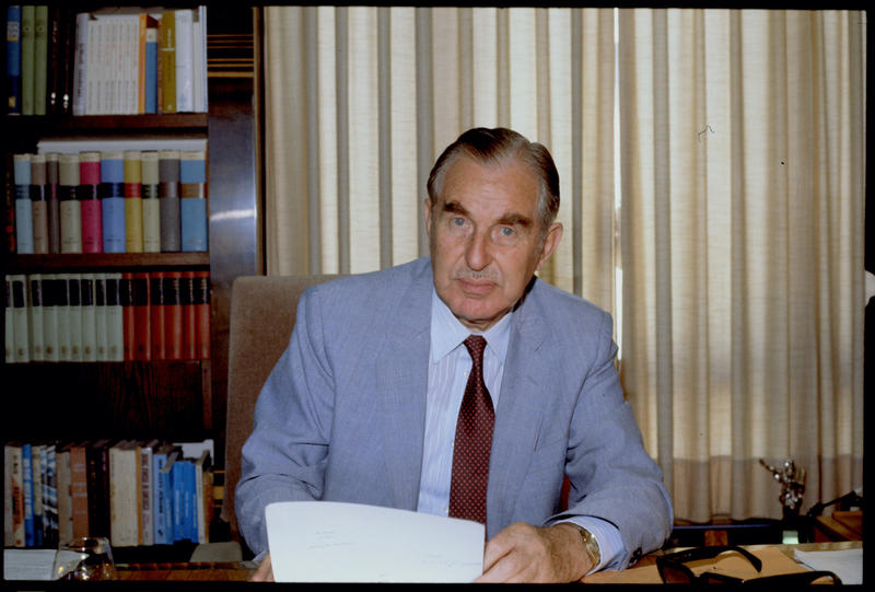 Park politics /					 													 						Ireland wants you to forget Chaim Herzog