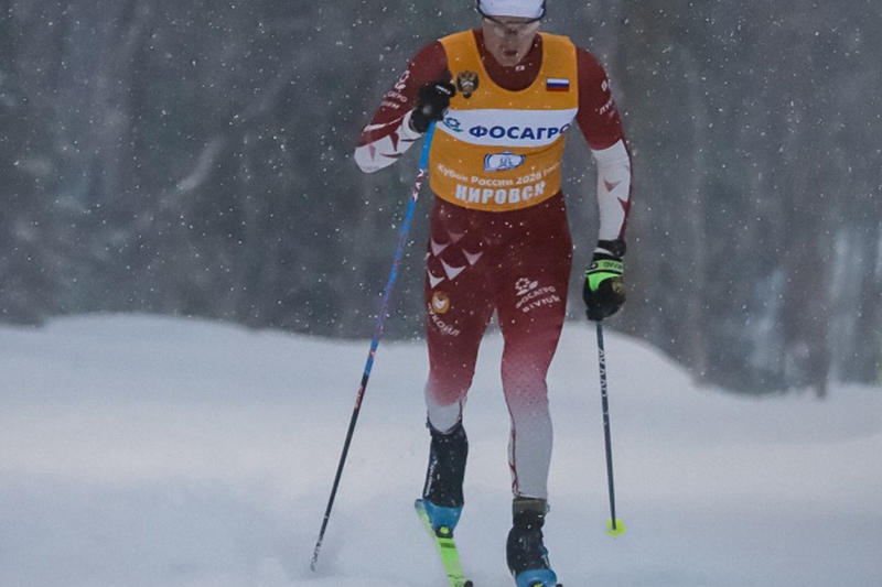 Ардашев выиграл с чужой палкой, Коростелев не дошел до финиша, Большунов – вне топ-10