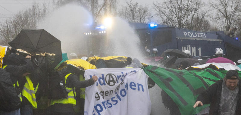 Hilfloser Antifaschismus