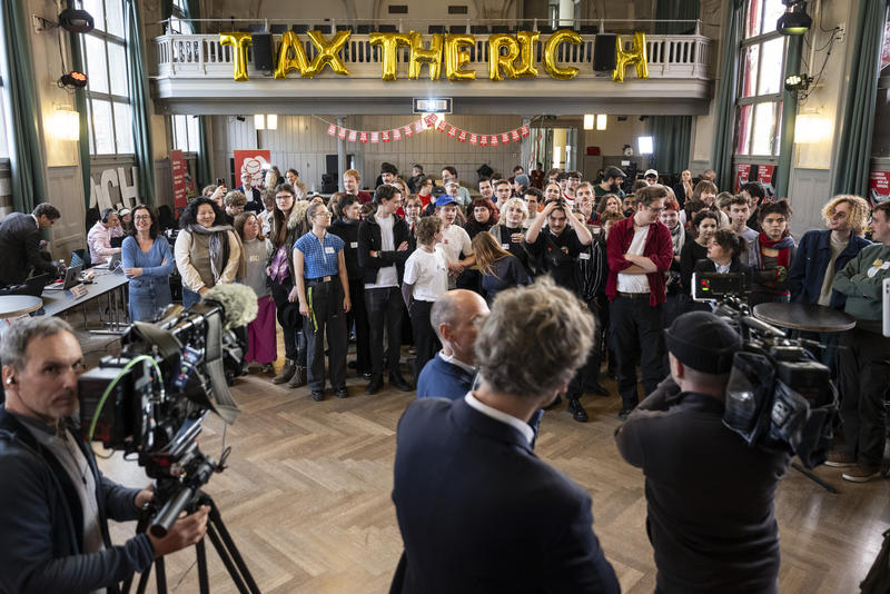 L’avenir n’est pas l’affaire des Suisses·ses? L’avenir n’est pas l’affaire des Suisses·ses?