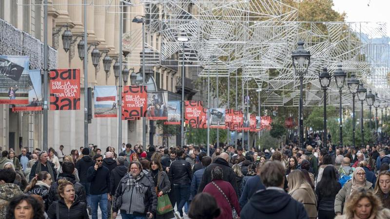 Éxito en el primer domingo de tiendas abiertas en Barcelona, que arranca una campaña navideña impulsada por el tirón del ‘Black Friday’