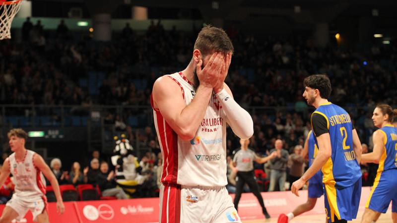 Vuelle ko anche contro Torino: Teague condanna i biancorossi