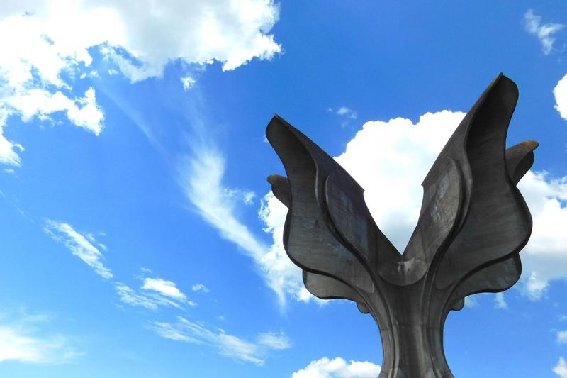 Koliko košta ćutanje o Jasenovcu? Koliko košta ćutanje o Jasenovcu?