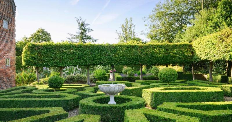 Beautiful north Norfolk garden named among UK's best in national magazine