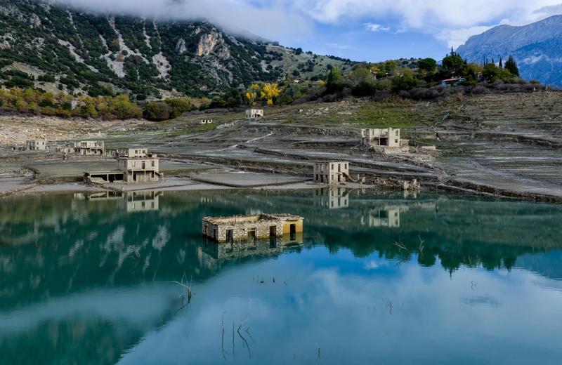 Λειψυδρία στην Αττική και data centers: Η ψηφιακή ανάπτυξη δεν μπορεί να διψάει τη φύση