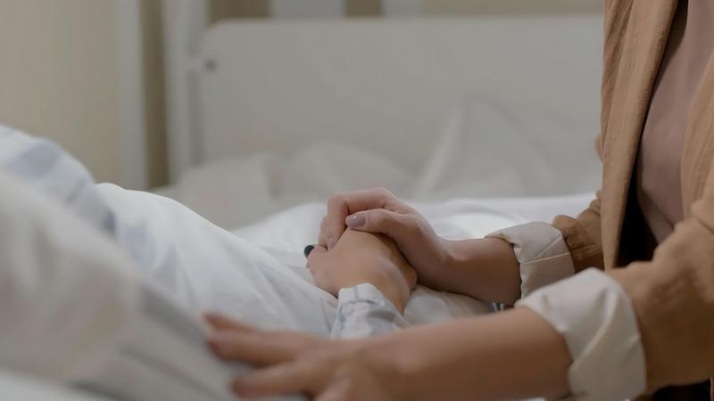 Los cuidadores de enfermos al final de la vida también necesitan cuidarse a sí mismos