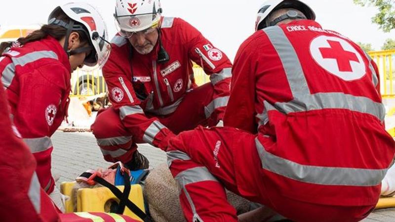 Malore mentre è ai fornelli, grave un’anziana. Appartamento avvolto dal fumo