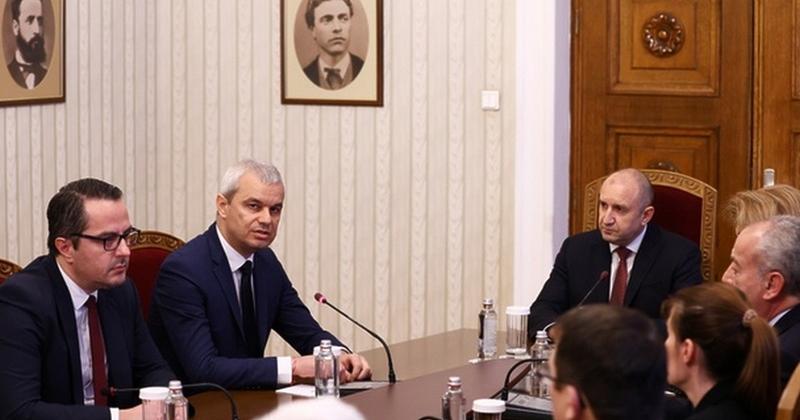 Ако Румен Радев и Костадин Костадинов се появят на протеста - ще бъдат освиркани