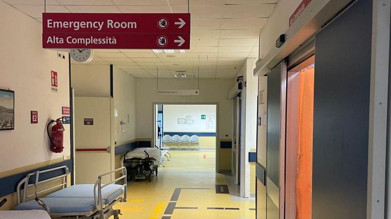 Parto d’emergenza a Livorno: neonata di 27 settimane nasce nella shock room – L’équipe che l’ha salvata