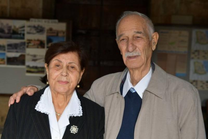 “Uzun yıllar Mağusa’da öğretmenlik yapan Seher Hanım ve Vasıf Yücelten, Mağusa’dan hatıralarını paylaştı…”