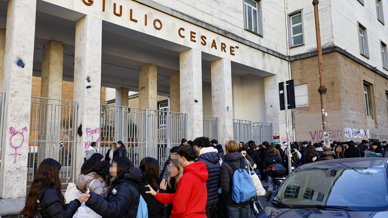 “La lista degli stupri” non è una bravata, non basta cancellare la scritta