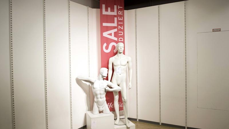 Hetero-Männer daten ist nicht peinlich. Solange die Bezahlung stimmt