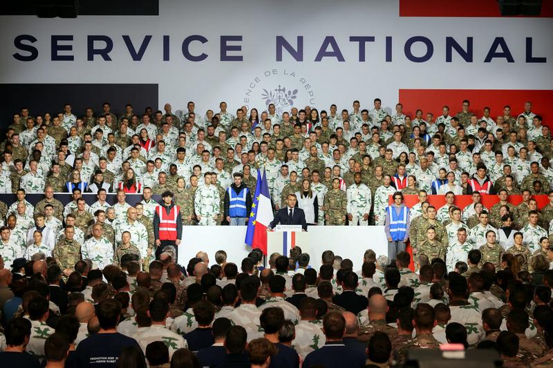 Le service militaire volontaire, un projet utile ?