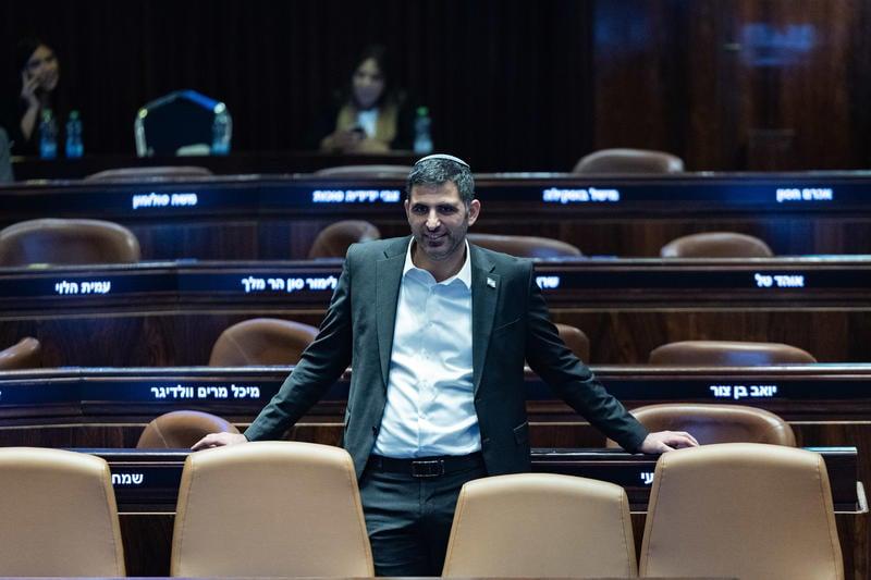 Knesset votes to form special panel to advance contentious media oversight bill