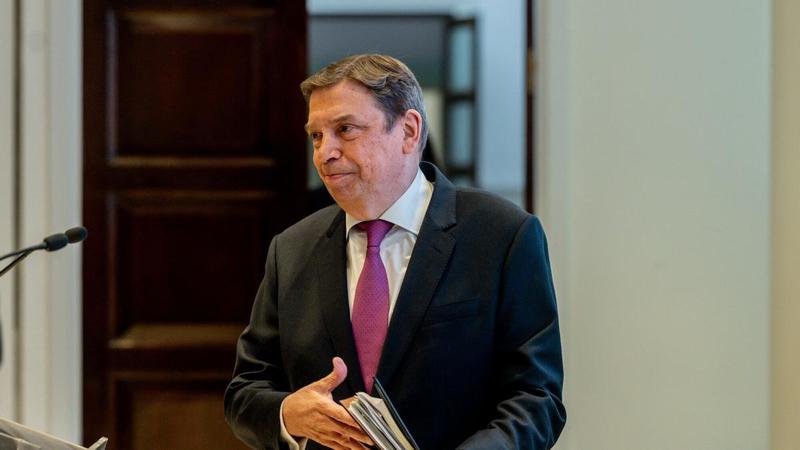 Luis Planas confirma que China aplica la regionalización: 