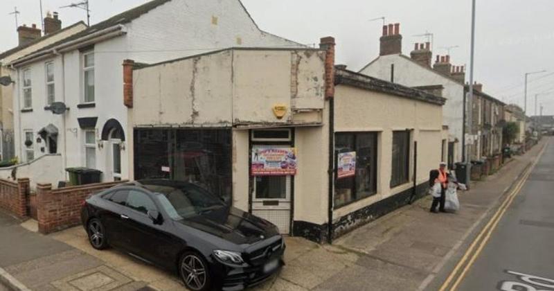 Empty town shop could be set for new lease of life Empty town shop could be set for new lease of life