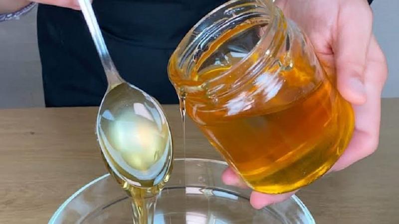 When Honey Hurts: The Toxic Truth Behind Fake Sweets in Kashmir When Honey Hurts: The Toxic Truth Behind Fake Sweets in Kashmir