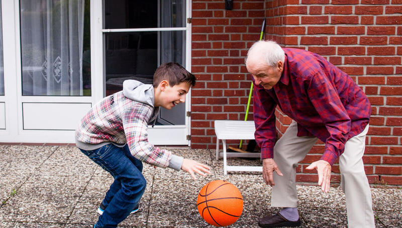 Vi trenger en debatt som bygger broer, ikke murer