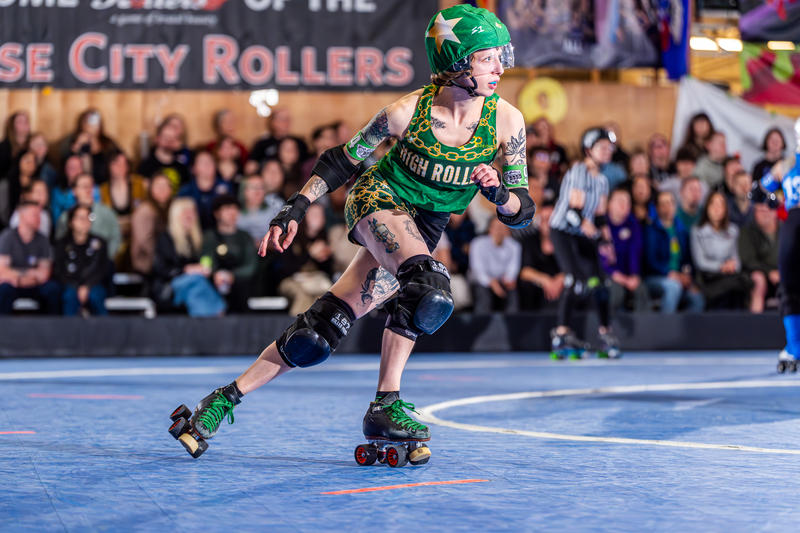 Learning to Fall in Roller Derby Taught Me How to Be Myself