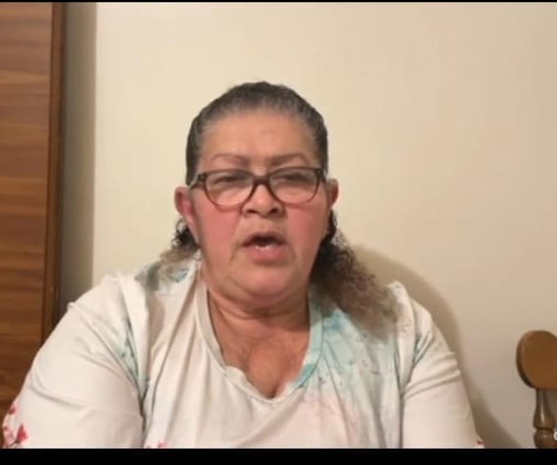 Dueña del Kiosco Pregonero de Sucre protesta demolición del mismo