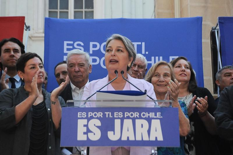 Si no es ni Boric ni comunista, ¿qué es Jara?