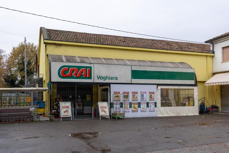 Rapina a mano armata alla Crai di Voghiera e scappano con l’auto rubata all’ospedale