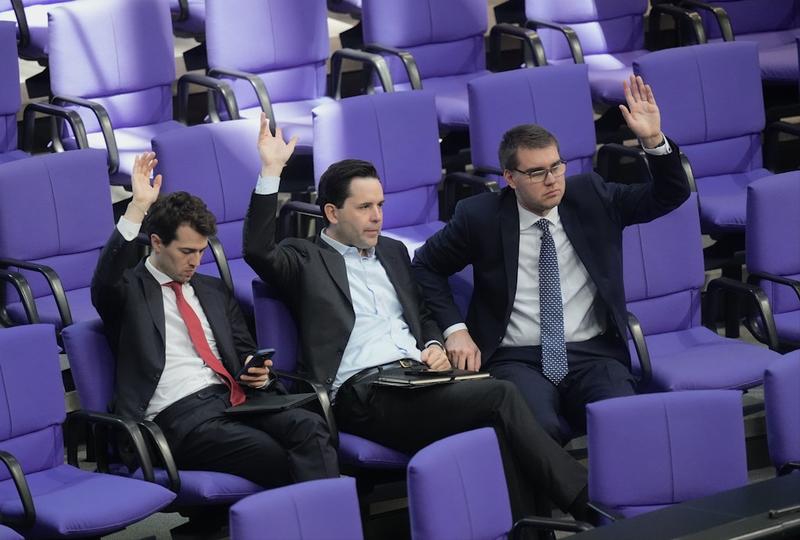 Armutsforscher kritisiert Rentenrebellen der JU: „Die jungen Menschen werden hinter die Fichte geführt“