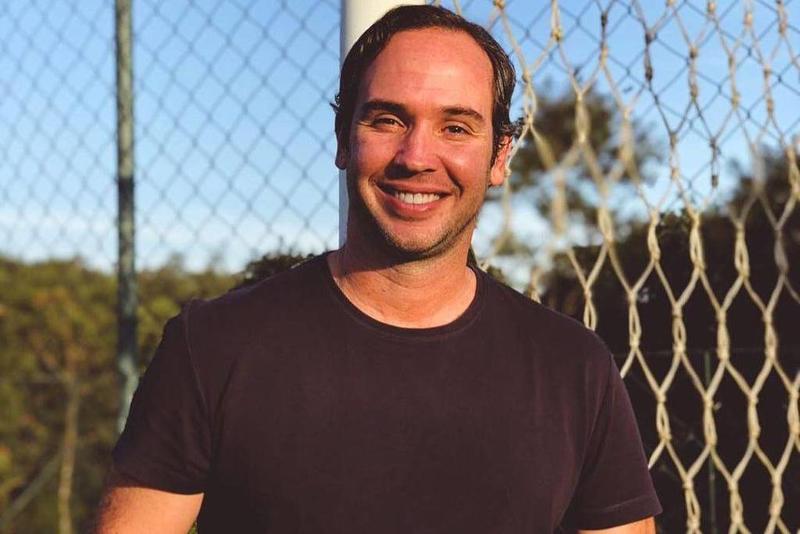 SBT tenta contratar Caio Ribeiro, comentarista da Globo, para reforçar time da Copa do Mundo