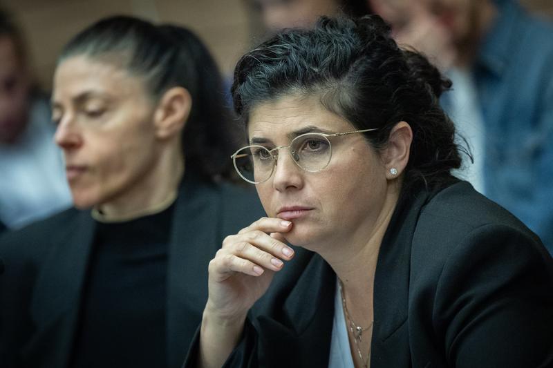 Deputy FM says she opposes pardon for Netanyahu, in first dissent from within coalition