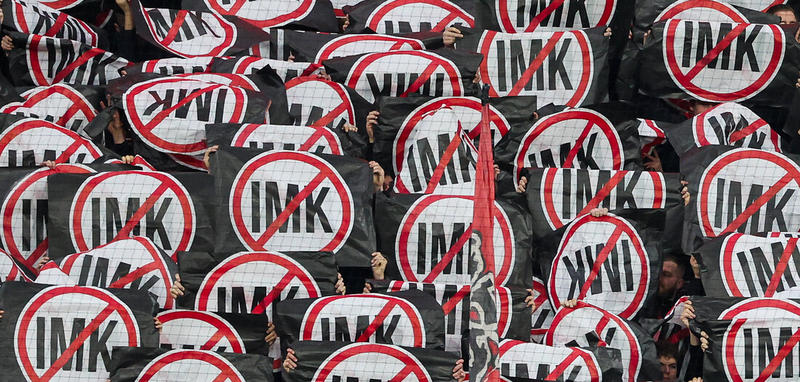 Kurvenschutz für Fans