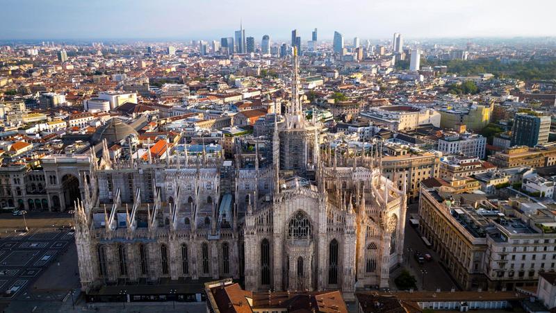 Mercato immobiliare a Milano, la strana anomalia tra prezzi di vendita e affitti: quali sono i quartieri più cari