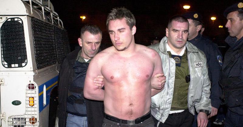 Policajci naoružani do zuba doveli monstruma Srđana Mlađana na sud u Varaždinu