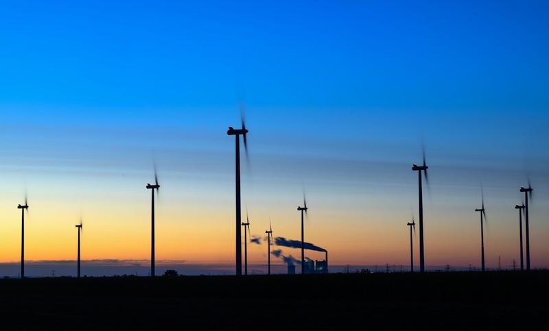 Netze überlastet: Eon-Chef warnt Merz vor zu schnellem Ausbau von Wind und Sonne