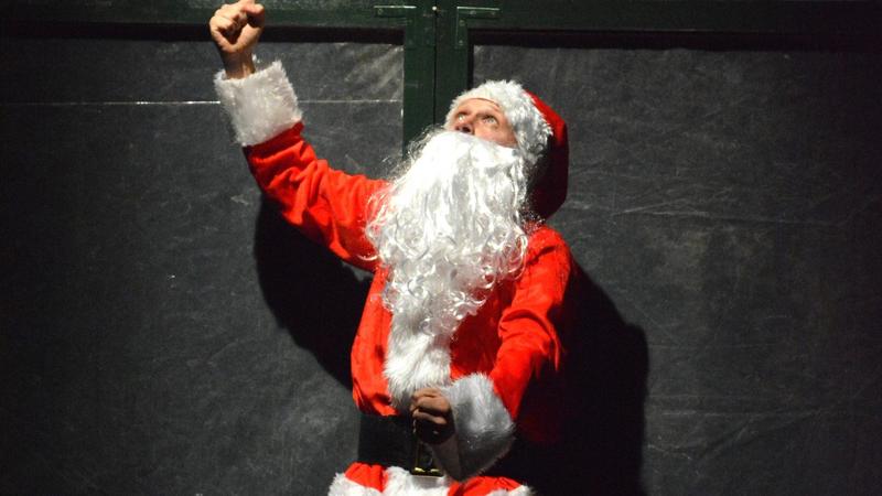 Jesi, Natale con burattini, escape room e teatro a Casa: teatro Ragazzi per tutti i gusti