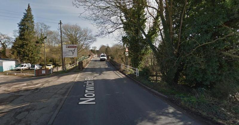 Temporary traffic lights spark long delays in 'bottleneck village'