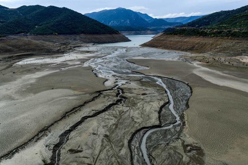 Χορεύοντας τον χορό της βροχής