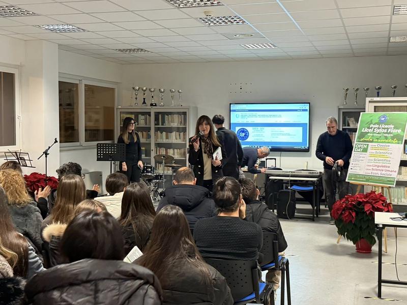 Laboratori didattici e Giornate da liceale al Sylos-Fiore di Terlizzi