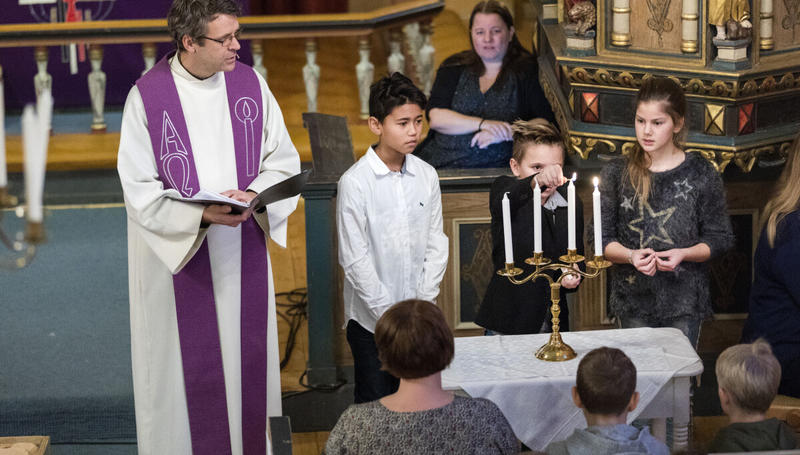 Også muslimer har godt av å gå på skolegudstjeneste Også muslimer har godt av å gå på skolegudstjeneste