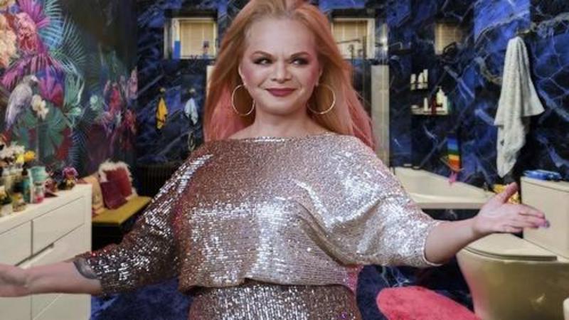 «Если бы каждый, кто меня сейчас грязью поливает, отправил этой несчастной женщине по сто рублей, то и проблемы бы не было»