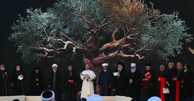 Pope preaches unity at gathering of Christian, Muslim leaders in Beirut Pope preaches unity at gathering of Christian, Muslim leaders in Beirut