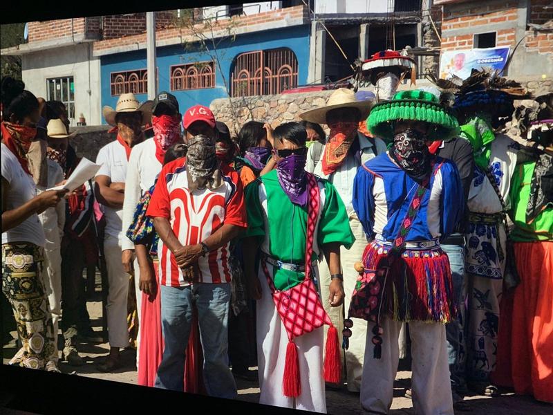 San Lorenzo de Azqueltán: comunidad autónoma wixárica y tepehuana