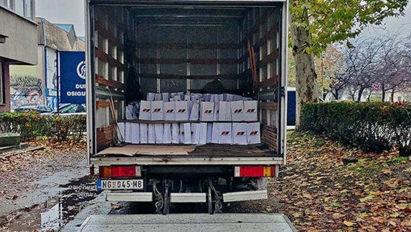 Je l’ treba neki novac?