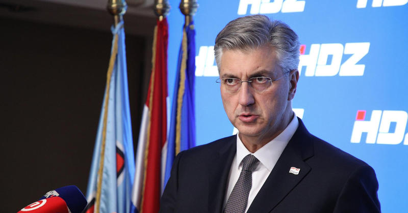 Kako premijer nije uspio vidjeti 10.000 ljudi?