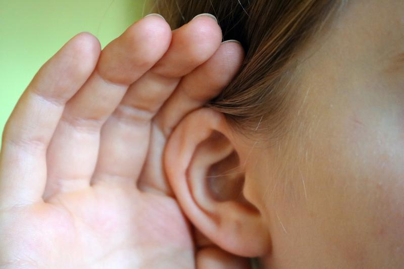 Auf diesem Ohr taub Auf diesem Ohr taub