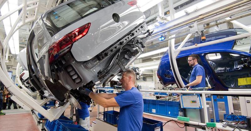 Mitt Vollgas in die Autokrise: Deutschland droht das Schicksal von Detroit