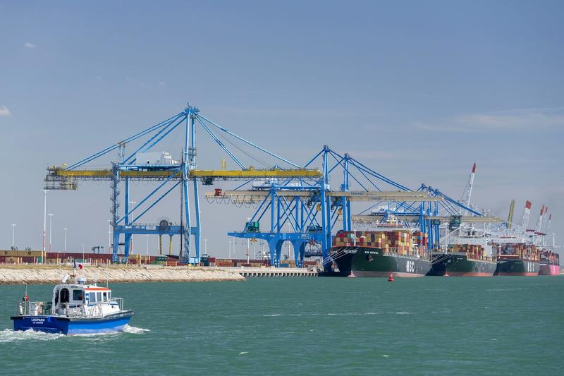 Les ports du Havre, de Marseille et de Dunkerque face à la concurrence européenne