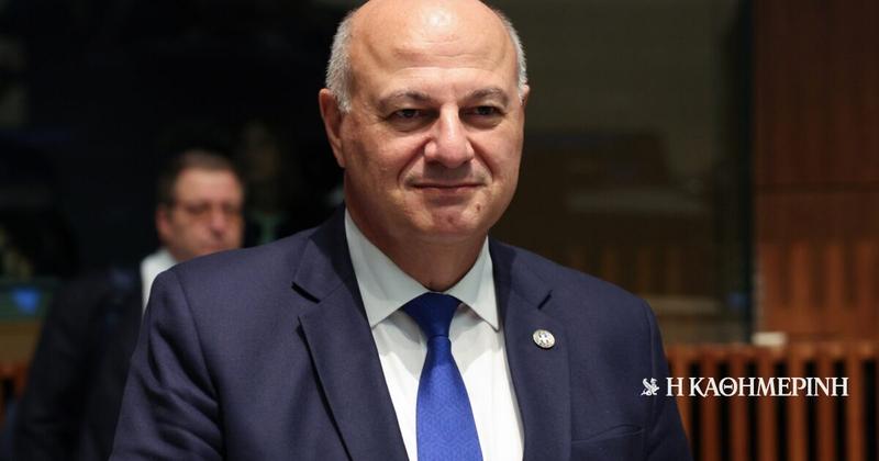 Κώστας Τσιάρας: Αυτοματισμοί