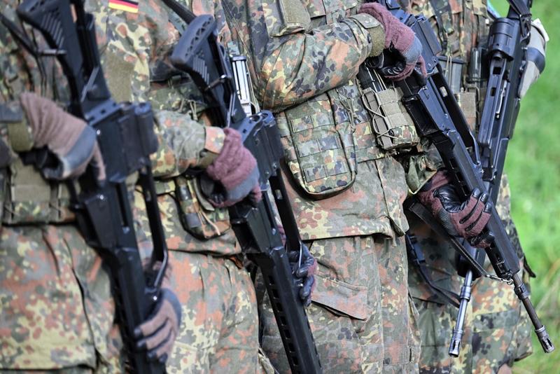 „Wer soll denn ein Nato-Land angreifen?“ Bündnis ruft zum „Schulstreik gegen Wehrpflicht“ auf