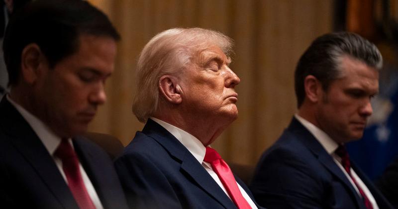 Trump Sleeps in Cabinet Meeting, Rants Online All Night Trump Sleeps in Cabinet Meeting, Rants Online All Night