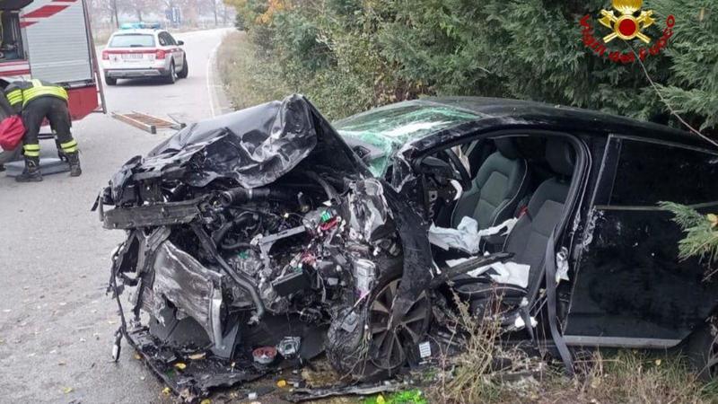 Frontale tra auto, grave un bimbo di 5 anni